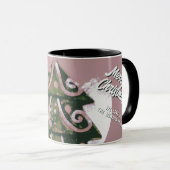Mug Arbre de Noël Artisan rose Joyeux Script famille (Devant droit)