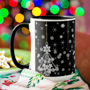 Mug Arbre de Noël blanc orné flocons de neige sur noir