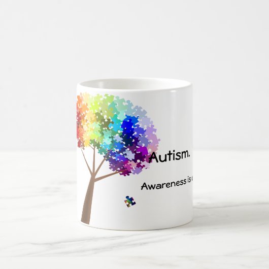 Mug Arbre de puzzle d'arc-en-ciel de sensibilisation (Centre)