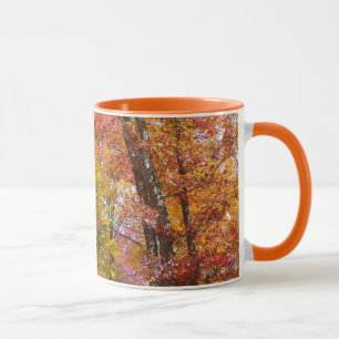Mug Arbres automnes oranges et jaunes Photographie d'a