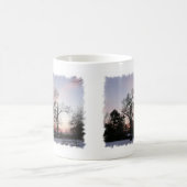 Mug Arbres avec un coucher du soleil (Centre)