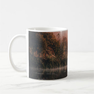 MUG ARBRES EN FEUX VERTS ET CORPS D'EAU