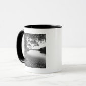 Mug Arbres par la rivière B&W (Devant gauche)
