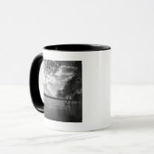Mug Arbres par le lac B&W (Devant gauche)