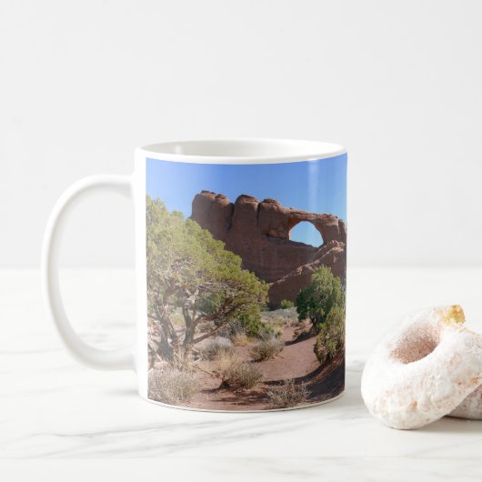 Mug Arche Skyline au Parc national des Arches (Avec donut)