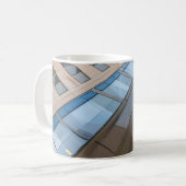 Mug Architecture de courbe d'horizon (Devant gauche)