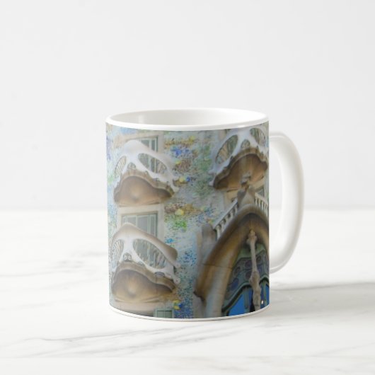 Mug Architecture de Gaudi Barcelone (Devant droit)