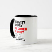 Mug Archiviste aime lire (Devant gauche)