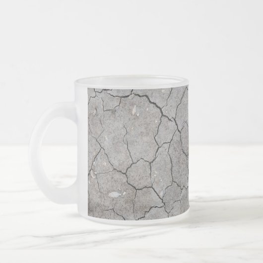 Mug : Argile de sol Gris Sec Cracké. Finition figé (Gauche)