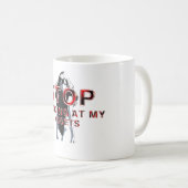 Mug Arrêtez de regarder mes actifs T-Shirts (Devant droit)