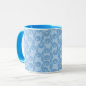 Mug Arrière - plan bleu de motif de pingouins (Devant gauche)