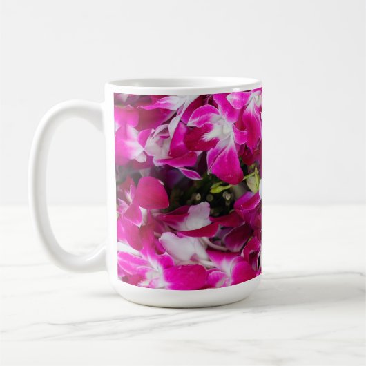 Mug Arrière - plan de fleurs d'orchidées violettes (Gauche)