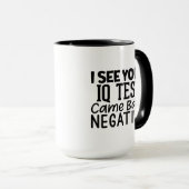 Mug Art de mot négatif amusant (Devant droit)