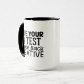 Mug Art de mot négatif amusant (Devant gauche)