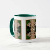 Mug Art papillon de monogramme initial personnalisé (Devant gauche)