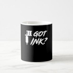Mug Artiste obtenu de tatouage d'habillement d'encre