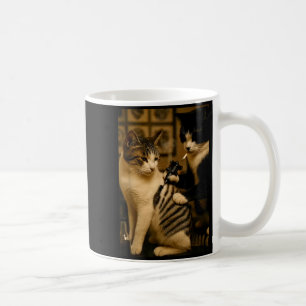 Mug Artiste tatoué au tatouage de chat fumant des ciga
