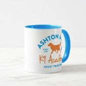 Mug Ashton & Co. K9 Académie 11 oz. 2c. Logo Bleu Clai (Devant droit)