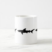 Mug Attaque de requin - plongée avec le noir élégant (Centre)