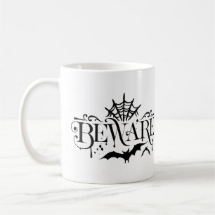 Mug Attention, araignées et chauves-souris typographie