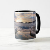 Mug Au coucher du soleil dans un magma (Devant droit)