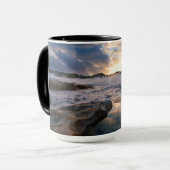 Mug Au coucher du soleil dans un magma (Devant gauche)