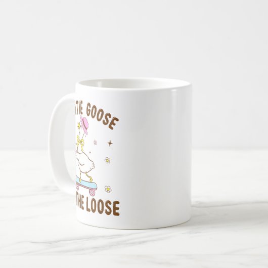 Mug Auntie Goose On The Loose Funny Birthday Matching  (Devant gauche)