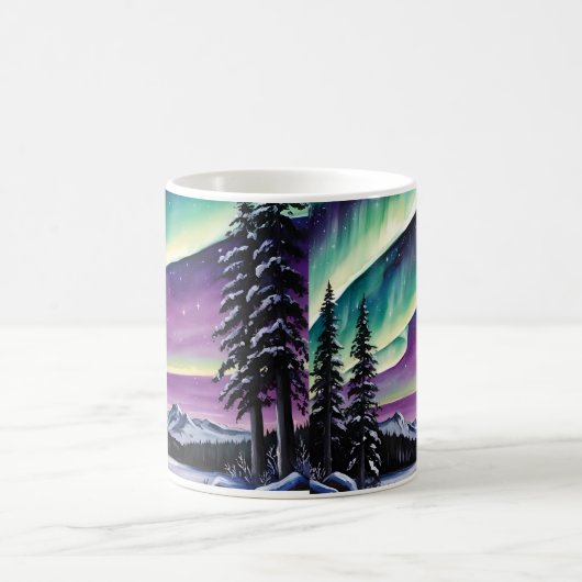 Mug Aurora Borealis sur la forêt enneigée, pins, paysa (Centre)