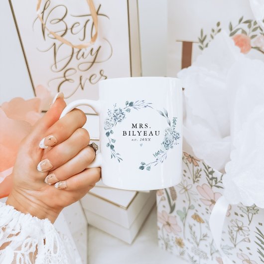 Mug AUSHA Elégant Dusty Blue Floral Mme Mariage
