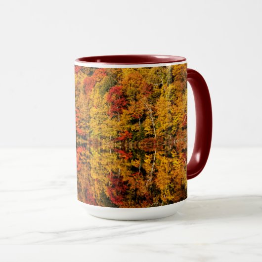 Mug Automne Réflexion sur Russell Pond | New Hampshire (Devant droit)