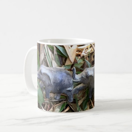 Mug avec éléphants et conception de bambou (Devant gauche)