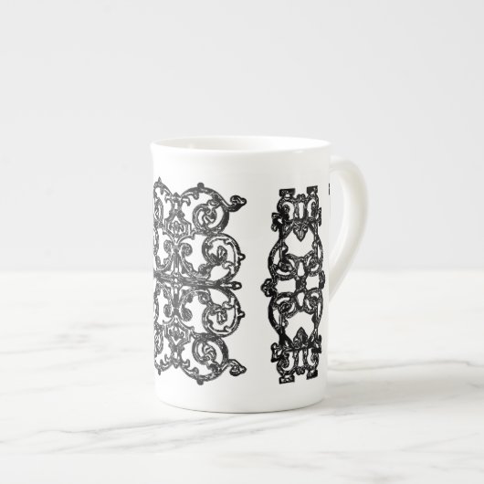 Mug avec garde-corps en fer à centre (Devant droit)