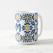 Mug Avec initiale 💛 💙azulejos bleus et jaunes (Devant droit)