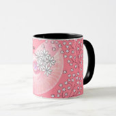 Mug avec marguerites et coquille en rose (Devant droit)