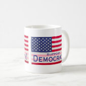 Mug avec message d'indicateur "Soutenez la démocra (Devant droit)
