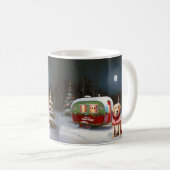 Mug Aventure de Noël Caravane Labrador d'hiver (Devant droit)