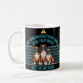 Mug Avertissement de drolage de chien de boxer drôle (Gauche)
