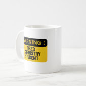 Mug Avertissement Étudiant en chimie fatigué (Devant gauche)