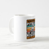 Mug Avertissement Pitbull Bisous à venir Design de chi (Devant gauche)