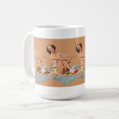 Mug Aviron de pin-up de champ de femmes (Devant gauche)