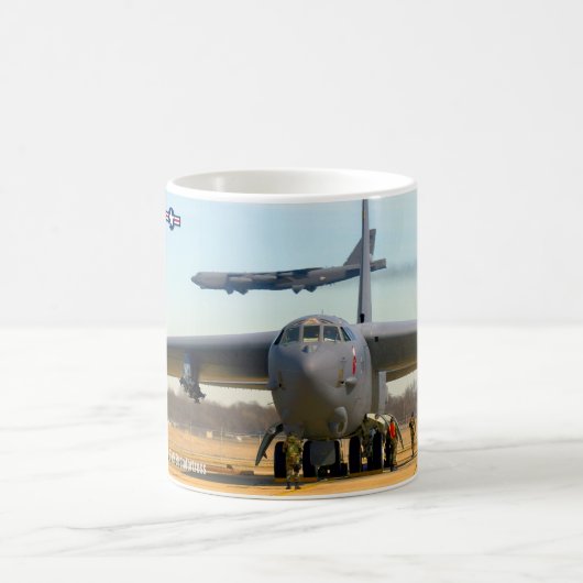 MUG B-52H STRATOFORTRESS (Centre)