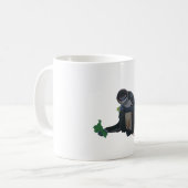 Mug B est pour le singe araignée noire (Devant gauche)