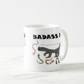 Mug Badass Dad Funny Fête des pères cadeau Honey Badge (Devant droit)