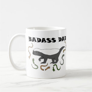 Mug Badass Dad Funny Fête des pères cadeau Honey Badge