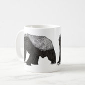 Mug Badass Honey Badger Attitude sans peur Art animal (Devant gauche)
