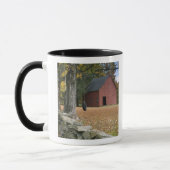 Mug Balançoire en pneu le long d'une route dans le sud (Gauche)