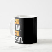 Mug Balayage Rangement Balayage Répéter Drôle Travaill (Devant gauche)
