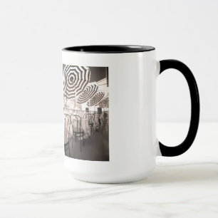 Mug Balcon de restaurant pittoresque, Italie