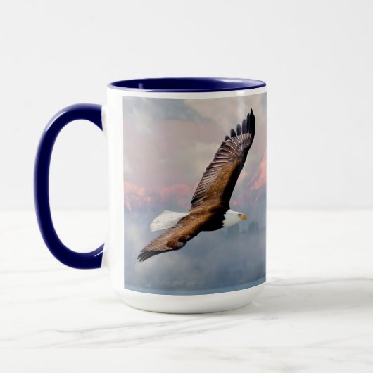 Mug Bald Eagle Flying Over Snowcapped Mountains Blue (Gauche)