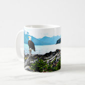 Mug Bald Eagle Sur La Côte De L'Alaska (Devant gauche)